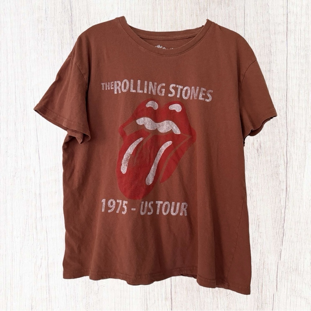 The Rolling Stones Band 1975 Tour Short Sleeve Tee Shirt size XL Women’s